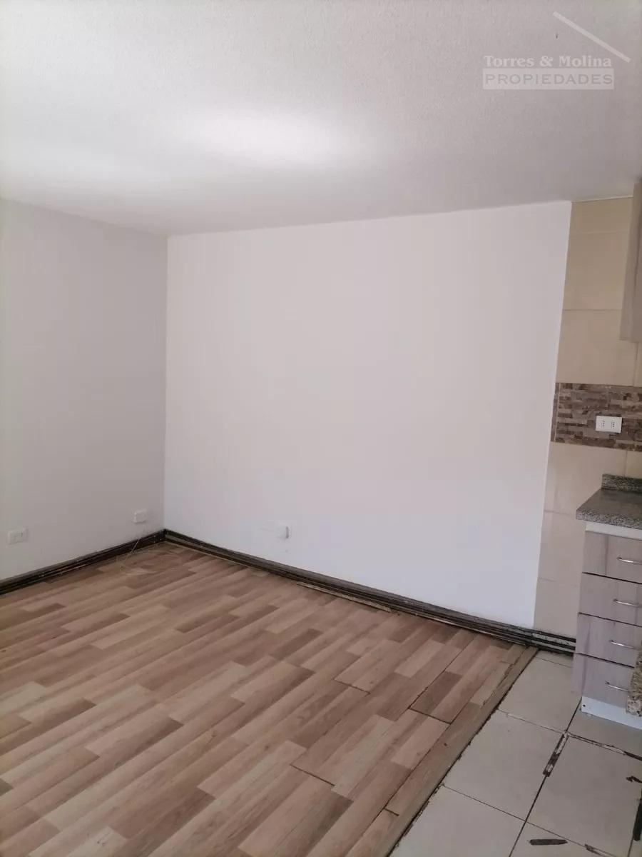 Departamento De Buen Tamaño, Con Excelente Ubicación