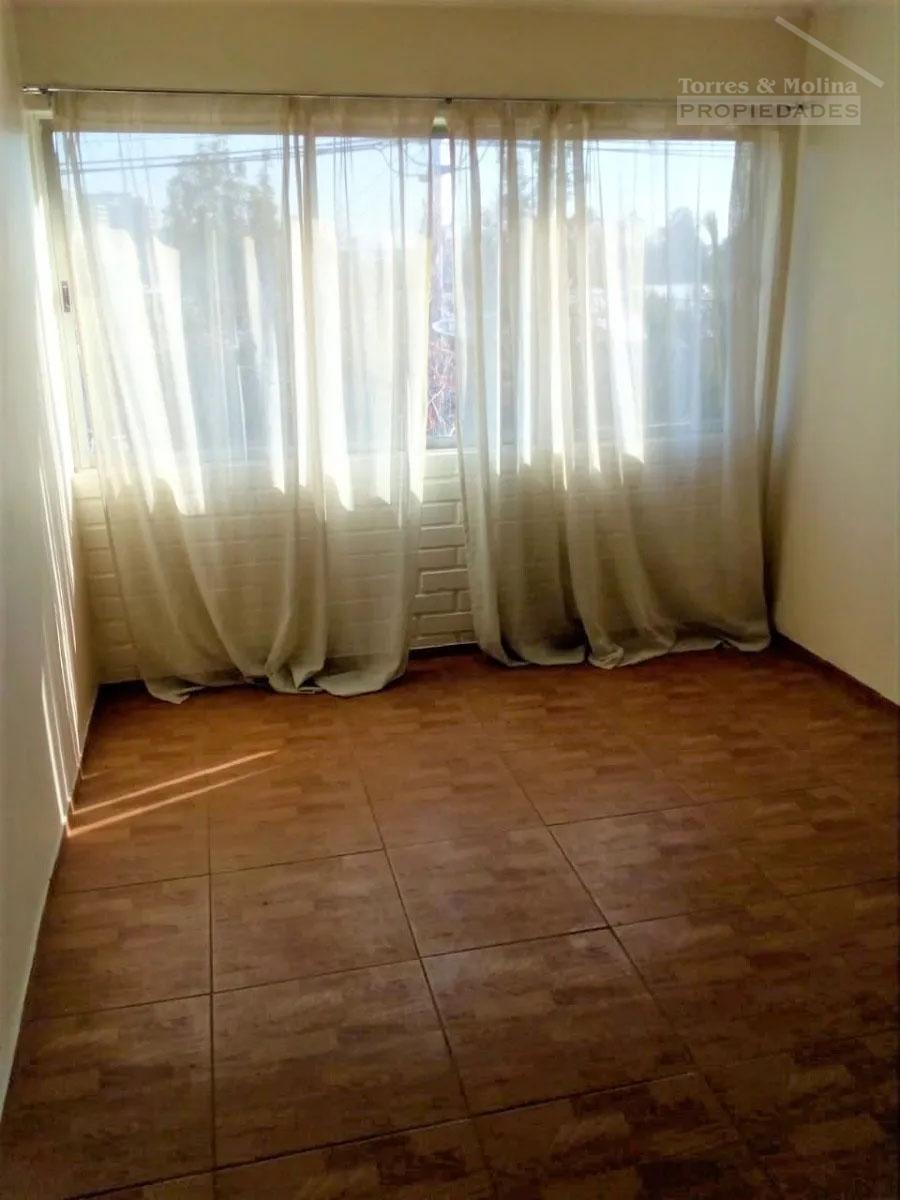 Departamento Con Buena Ubicacion Con Estacionamiento